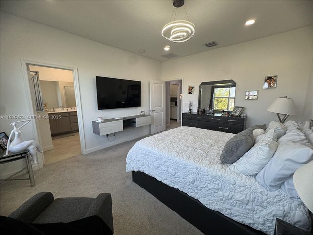 4862 Navali Dr, Lake Worth, FL 33467