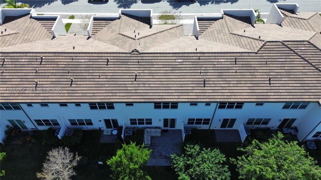 4862 Navali Dr, Lake Worth, FL 33467