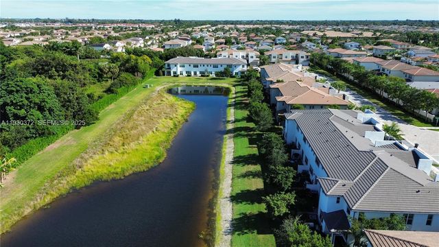 4862 Navali Dr, Lake Worth, FL 33467