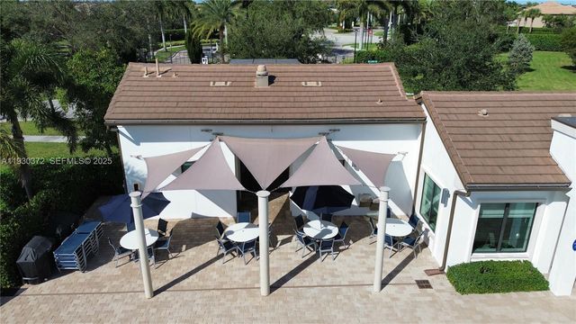 4862 Navali Dr, Lake Worth, FL 33467