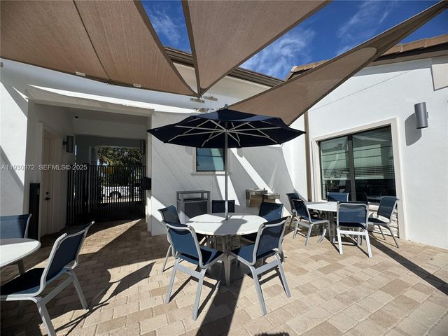 4862 Navali Dr, Lake Worth, FL 33467