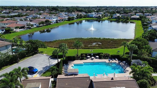4862 Navali Dr, Lake Worth, FL 33467