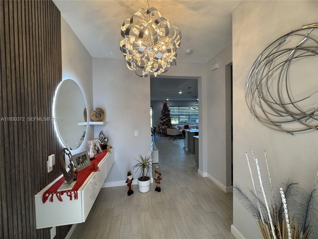 4862 Navali Dr, Lake Worth, FL 33467