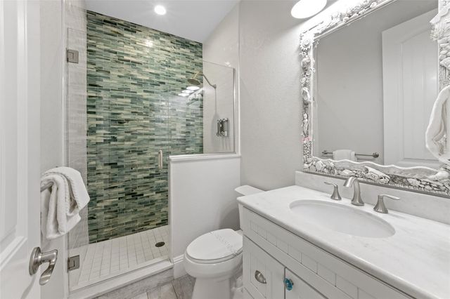 106 81ST STREET, Holmes Beach, FL 34217