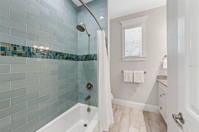106 81ST STREET, Holmes Beach, FL 34217