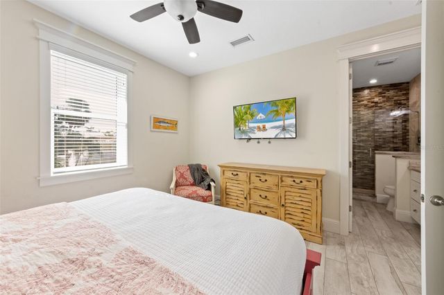 106 81ST STREET, Holmes Beach, FL 34217