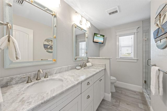 106 81ST STREET, Holmes Beach, FL 34217