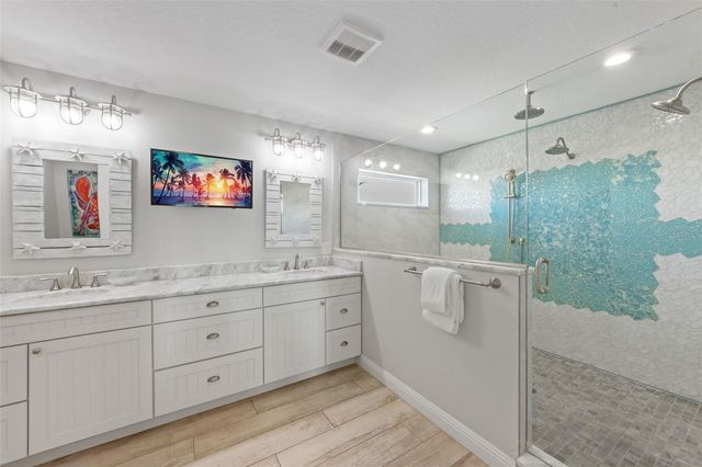 106 81ST STREET, Holmes Beach, FL 34217
