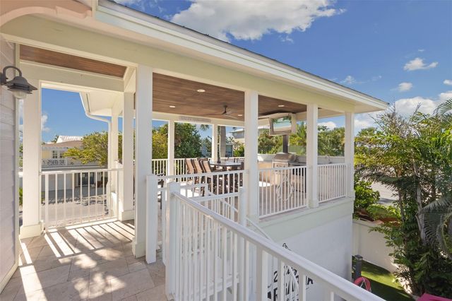 106 81ST STREET, Holmes Beach, FL 34217