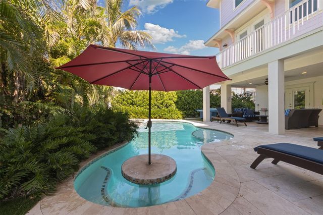 106 81ST STREET, Holmes Beach, FL 34217