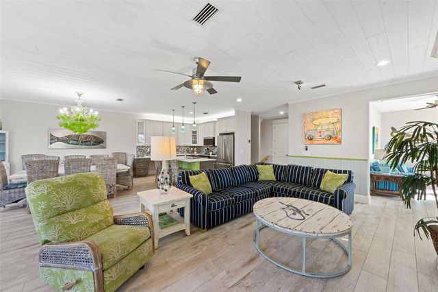 106 81ST STREET, Holmes Beach, FL 34217