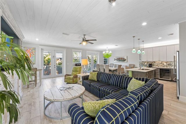 106 81ST STREET, Holmes Beach, FL 34217