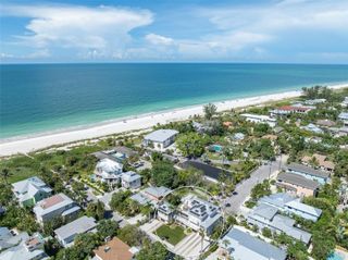106 81ST STREET, Holmes Beach, FL 34217