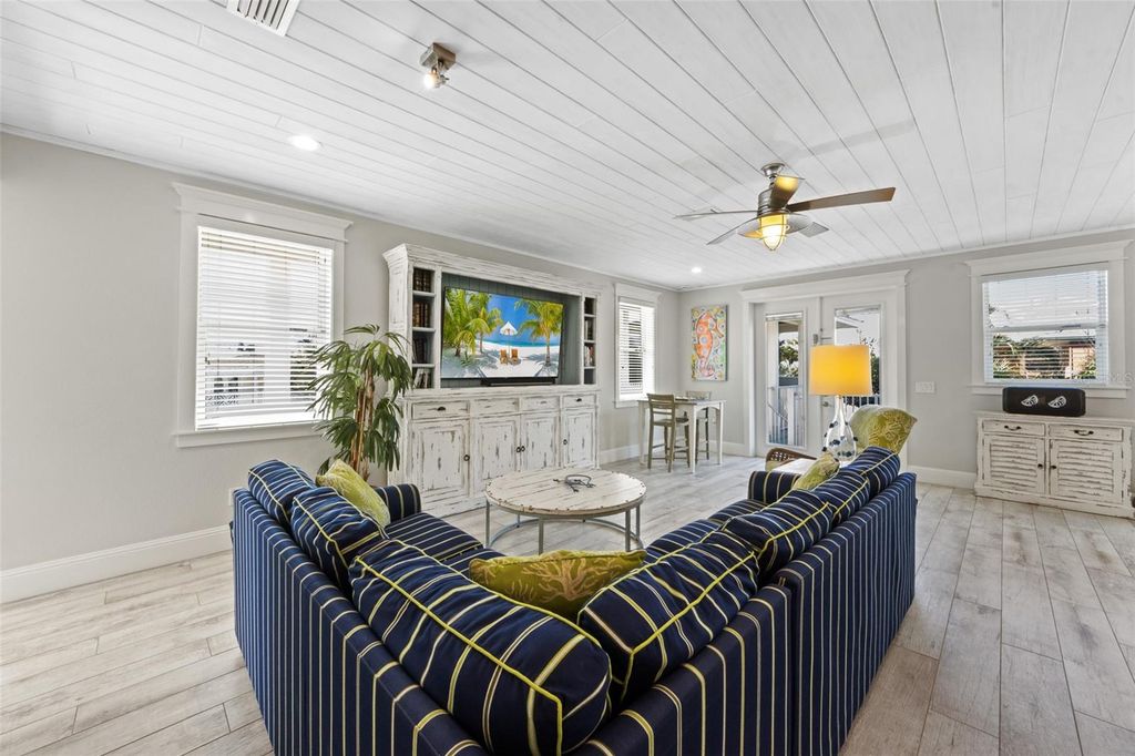 106 81ST STREET, HOLMES BEACH, FL 34217 — photo 4