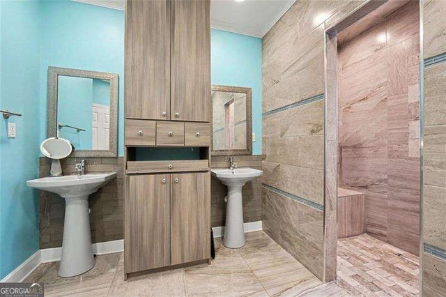 1004 Glen Ivy, Marietta, GA 30062