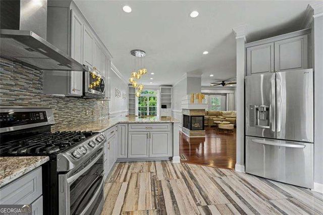 1004 Glen Ivy, Marietta, GA 30062