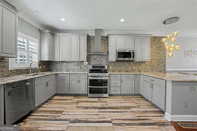 1004 Glen Ivy, Marietta, GA 30062