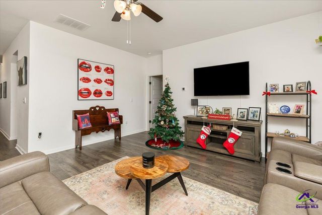 219 Barnyard Way, Perry, GA 31069