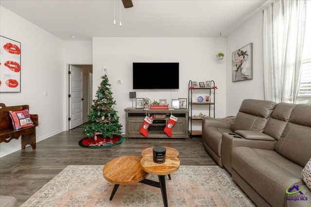 219 Barnyard Way, Perry, GA 31069