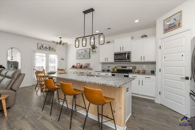 219 Barnyard Way, Perry, GA 31069