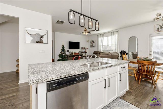 219 Barnyard Way, Perry, GA 31069