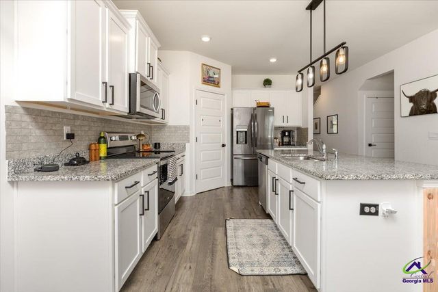 219 Barnyard Way, Perry, GA 31069