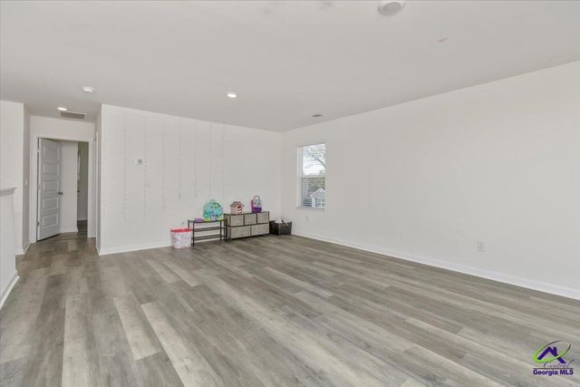 219 Barnyard Way, Perry, GA 31069