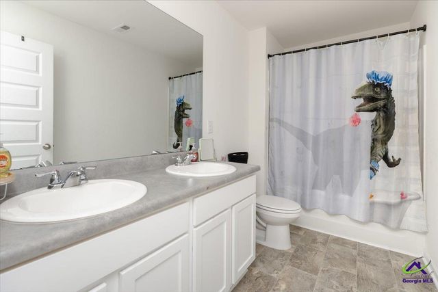 219 Barnyard Way, Perry, GA 31069