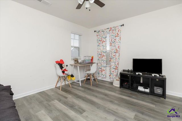 219 Barnyard Way, Perry, GA 31069