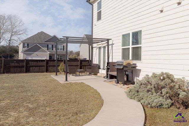 219 Barnyard Way, Perry, GA 31069