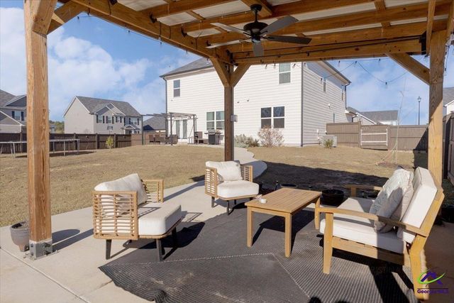 219 Barnyard Way, Perry, GA 31069