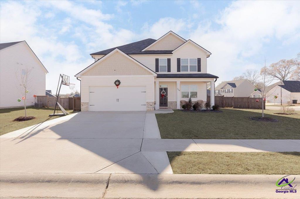 219 Barnyard Way, Perry, GA 31069