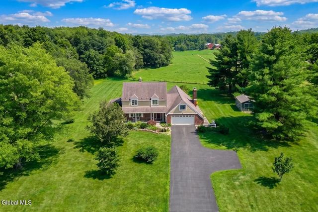 74 Hawthorne Drive, Valatie, NY 12184