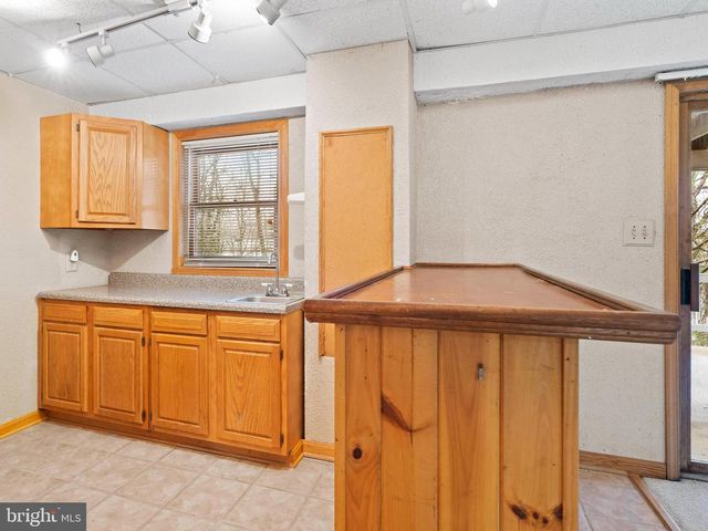 1600 CHURCHILL RD, Harrisburg, PA 17111