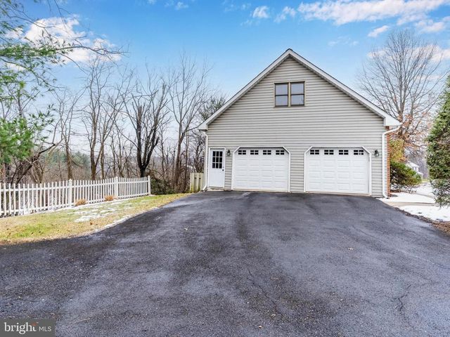 1600 CHURCHILL RD, Harrisburg, PA 17111