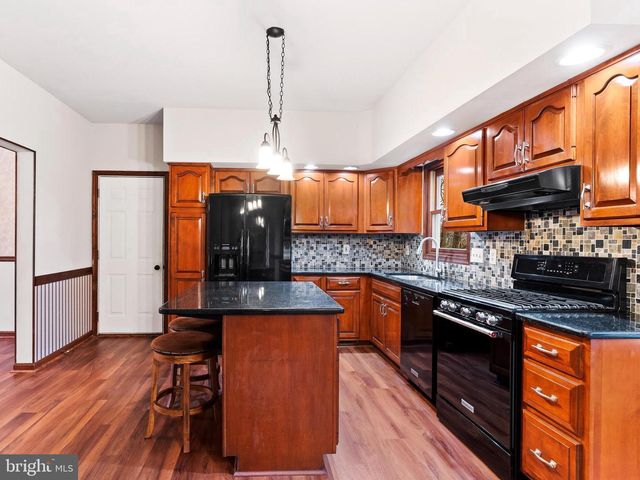 1600 CHURCHILL RD, Harrisburg, PA 17111