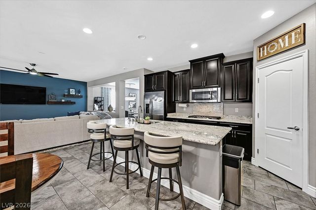 6565 Mission Crest Avenue, Las Vegas, NV 89131