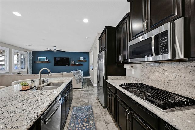 6565 Mission Crest Avenue, Las Vegas, NV 89131