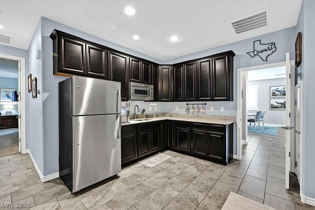 6565 Mission Crest Avenue, Las Vegas, NV 89131