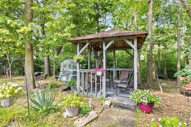 7404 Bluebird Court, Indianapolis, IN 46254