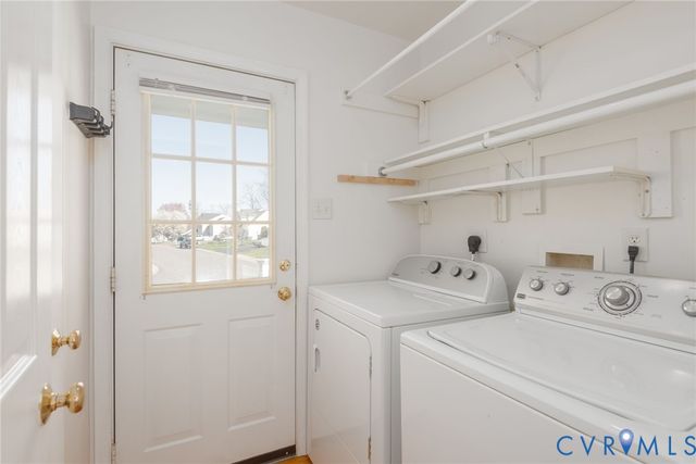 15201 Winding Ash Dr, Chesterfield, VA 23832