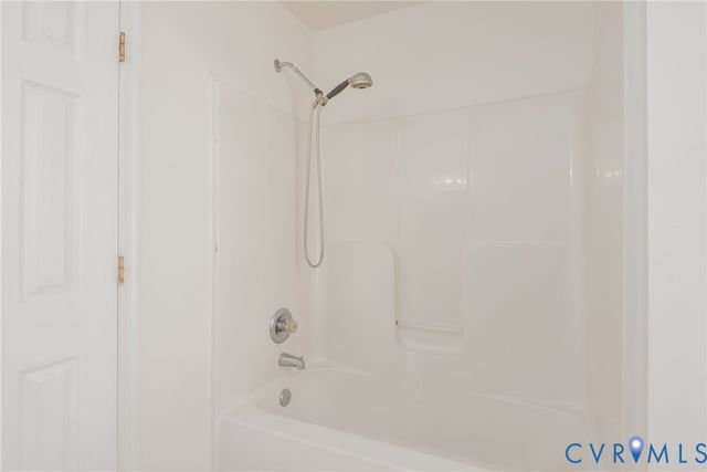 15201 Winding Ash Dr, Chesterfield, VA 23832