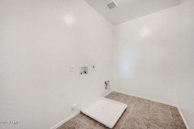 40676 N LAS PRADERAS Street, San Tan Valley, AZ 85140