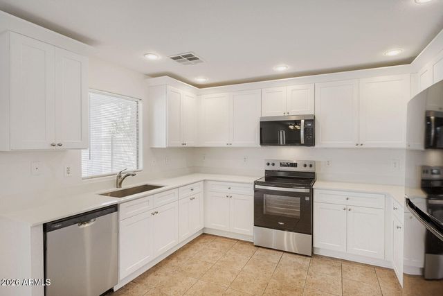 40676 N LAS PRADERAS Street, San Tan Valley, AZ 85140