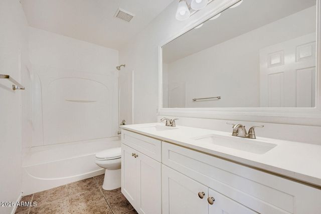 40676 N LAS PRADERAS Street, San Tan Valley, AZ 85140