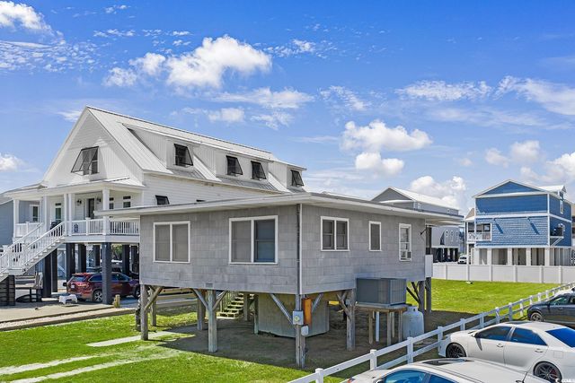 123 Yaupon Ave., Murrells Inlet, SC 29576