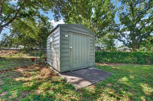 1317 PERIWINKLE COURT, Lakeland, FL 33811
