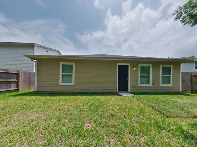 10050 Cerritos Drive, Conroe, TX 77306