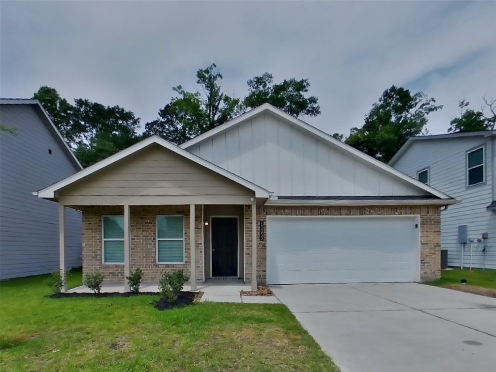 10050 Cerritos Drive, Conroe, TX 77306