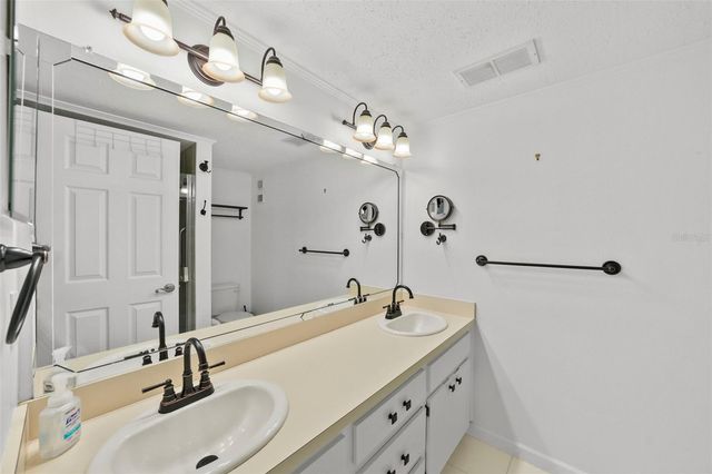 1200 TARPON WOODS BOULEVARD Q4, Palm Harbor, FL 34685